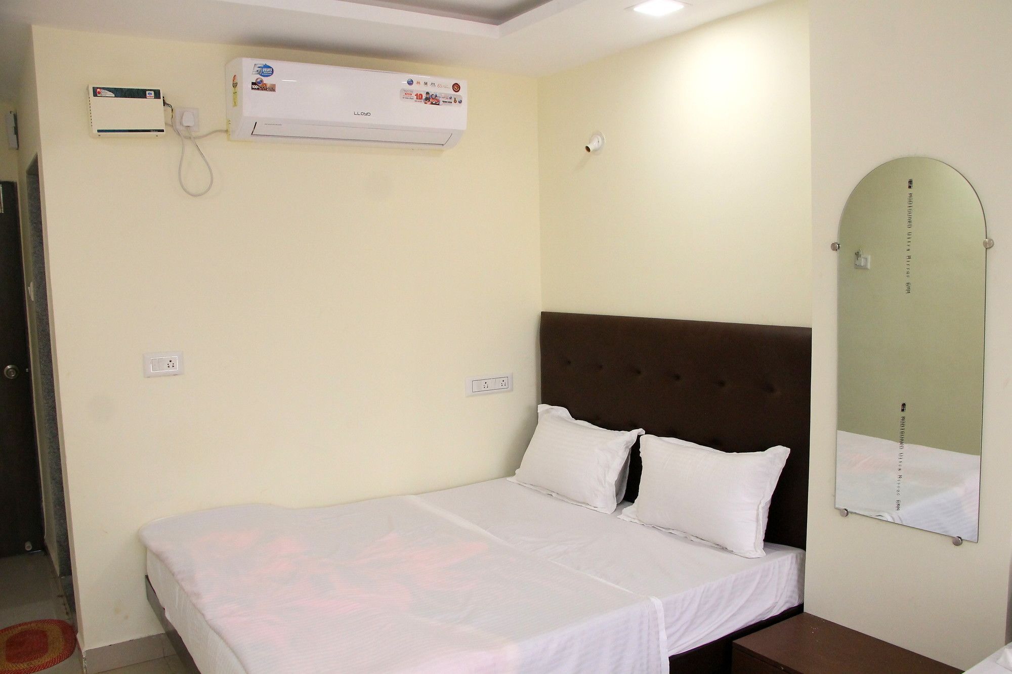 Hotel Swaraj The Goan Dream à Calangute Extérieur photo