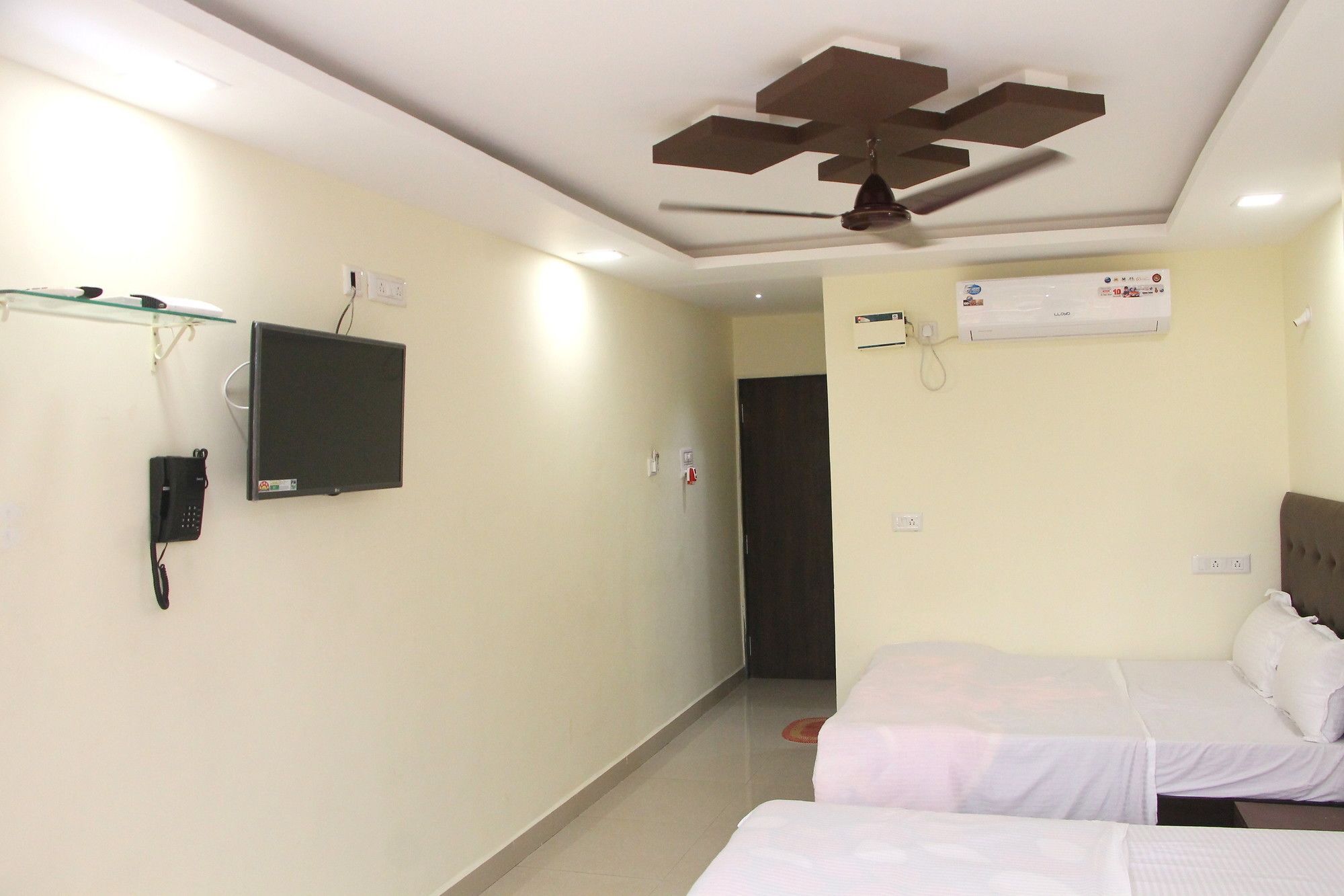 Hotel Swaraj The Goan Dream à Calangute Extérieur photo